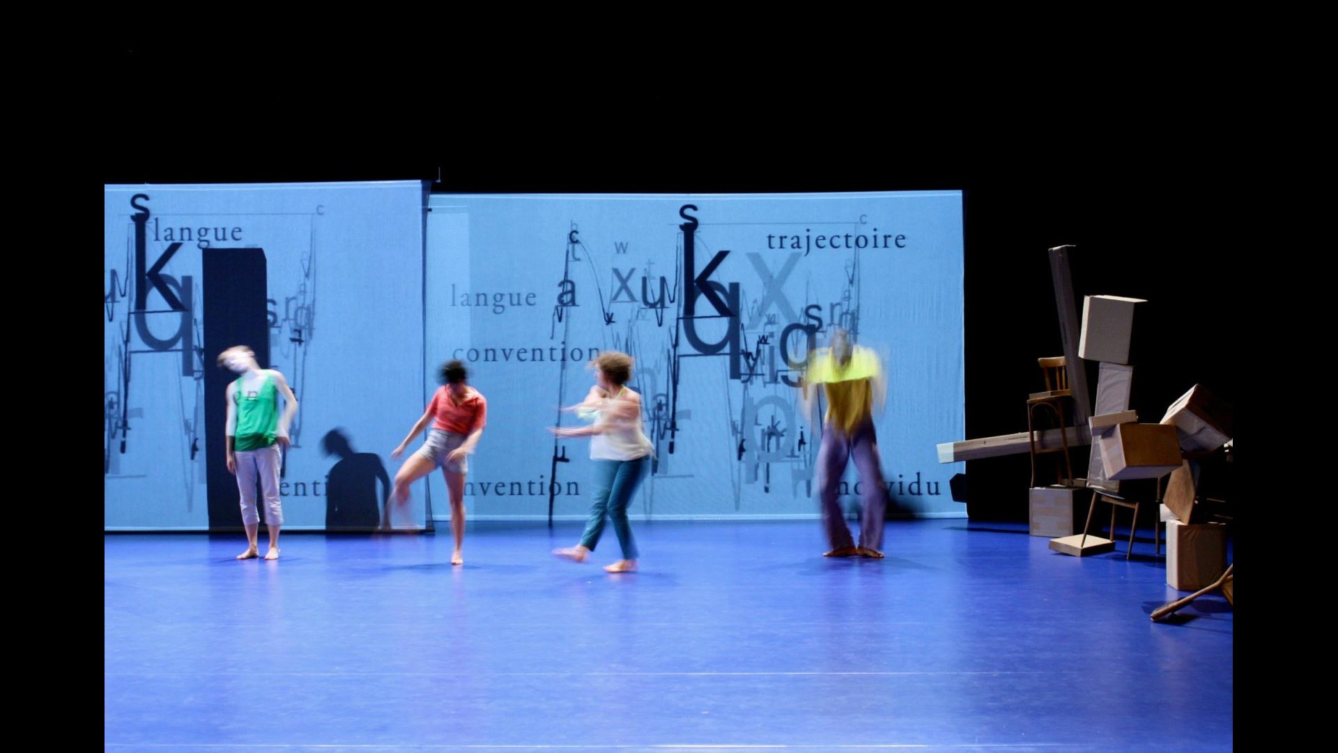 Univers Light Oblique © Marion Goffinet